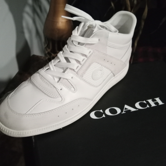 Shoes - Picture 1 of 3